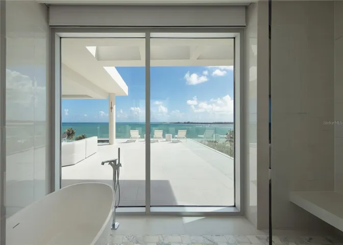 Rooftop Hers Bathroom