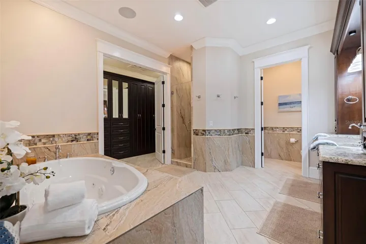 primary ensuite