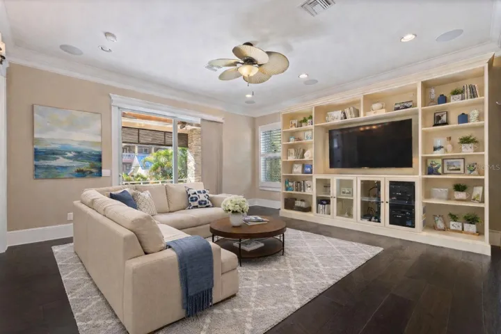 upstairs bonus room