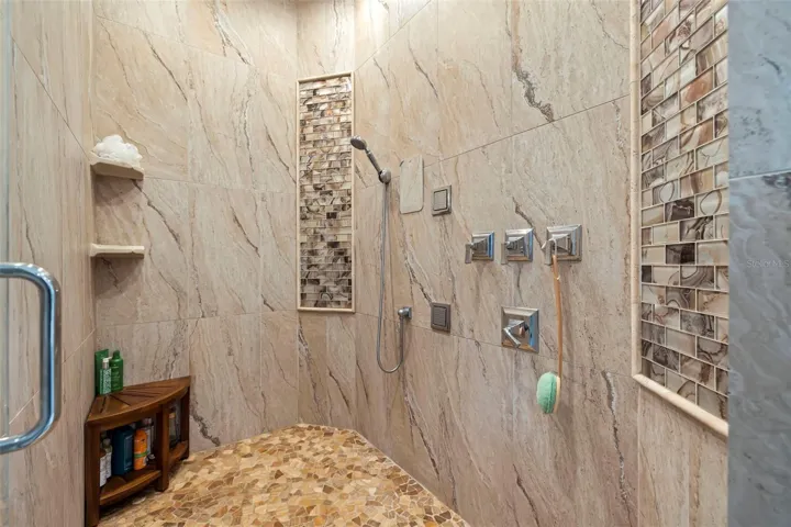 primary ensuite