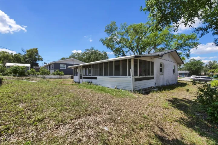 Large back and front yards.