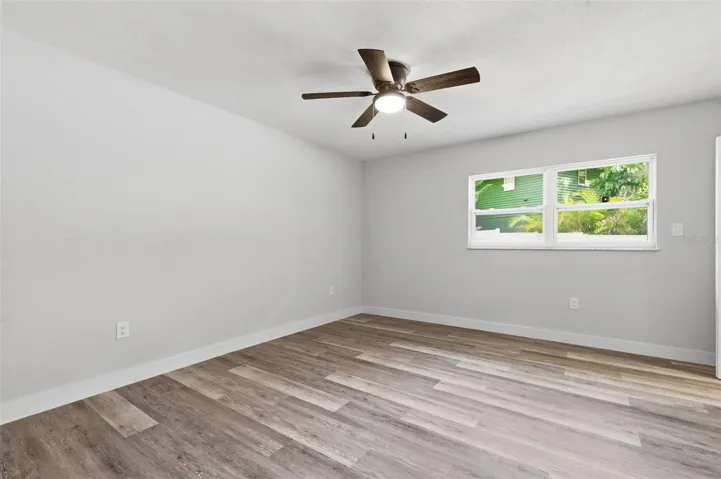4th bedroom with en-suite bathroom