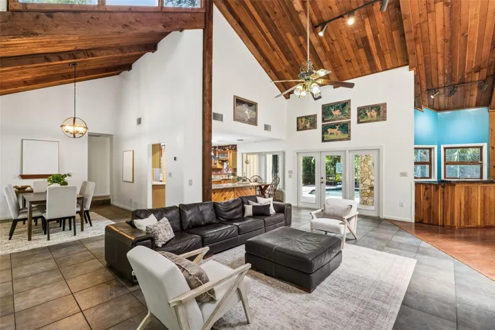 Inviting open concept floor plan