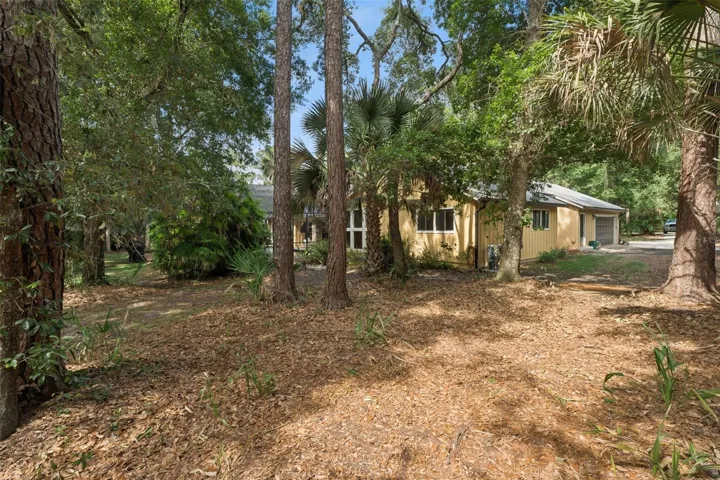 Set on just under an acre.