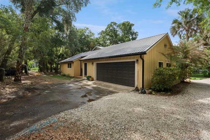 Private side entry garage