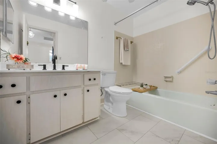 Guest bathrooom