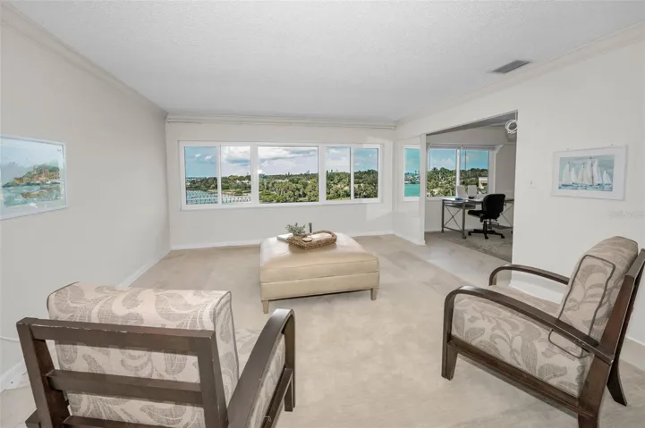 Living/dining room combo