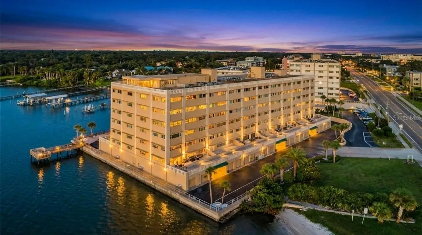 Harbour Club C on the Bay