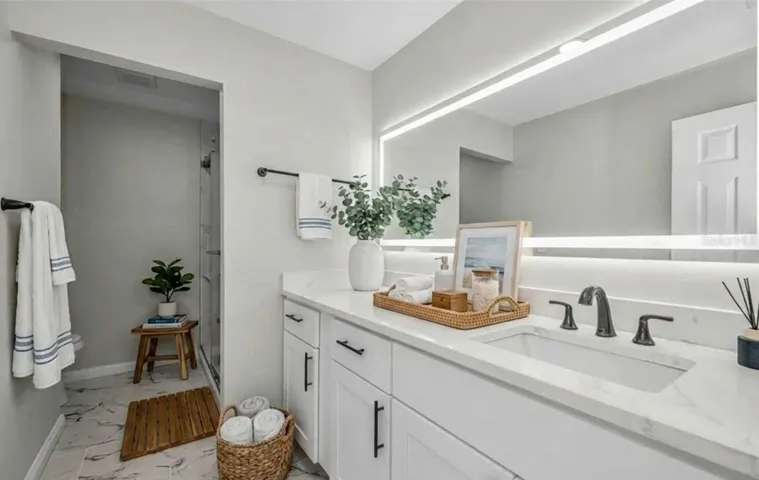 Master bathroom virtual staging