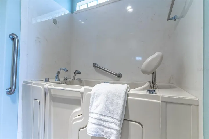 Safe Step Tub