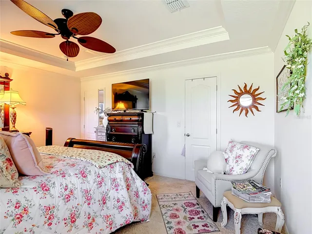 Primary BD has Walk-In Closet