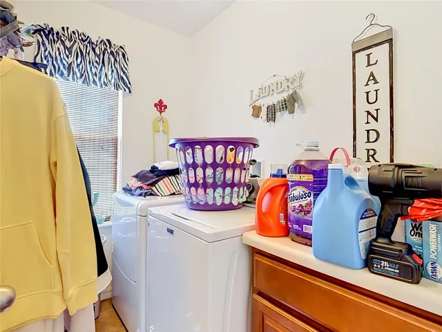 Indoor Laundry Rm