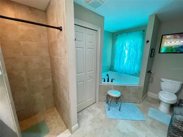 TILED WALK IN SHOWER
