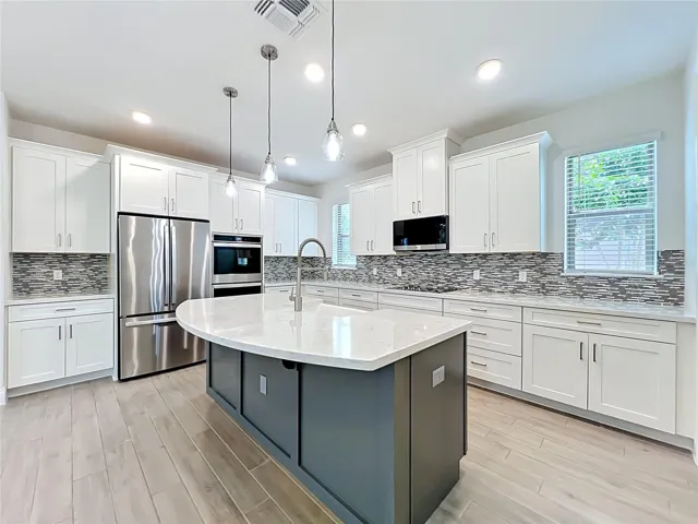 Expansive quartz kitchen island