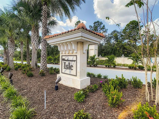 Highly desirable community of Windermere Isle