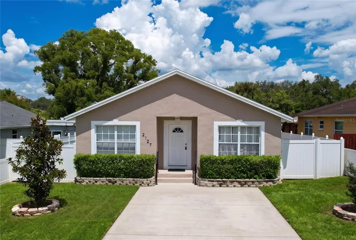 Single Family House +Separate Permitted Guest House