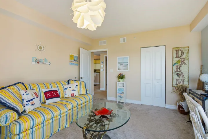 Guest bedroom