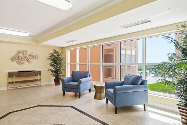 5th Floor Lobby