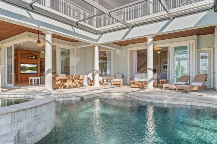 So much seating space to entertain all your guests!