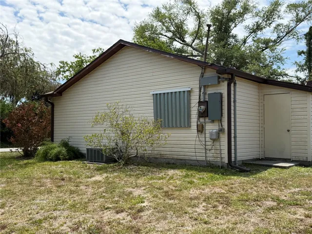 Private Location, NEW ROOF 2023, NEW ELECTRICAL PANEL 2026, UNDERGROUND UTILITIES