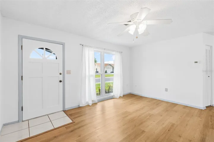 Living Room 15x12