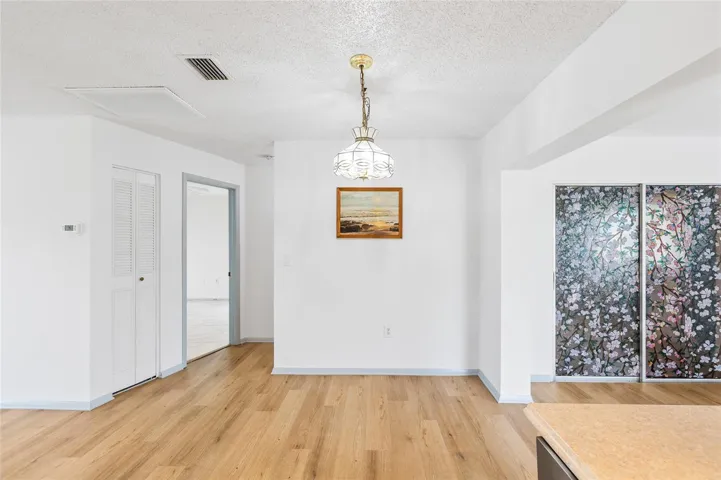 Dining Area 8x9