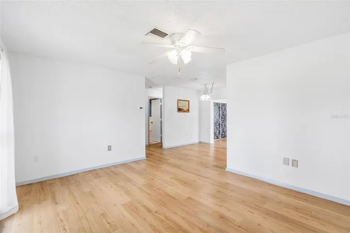 Living Room 15x12