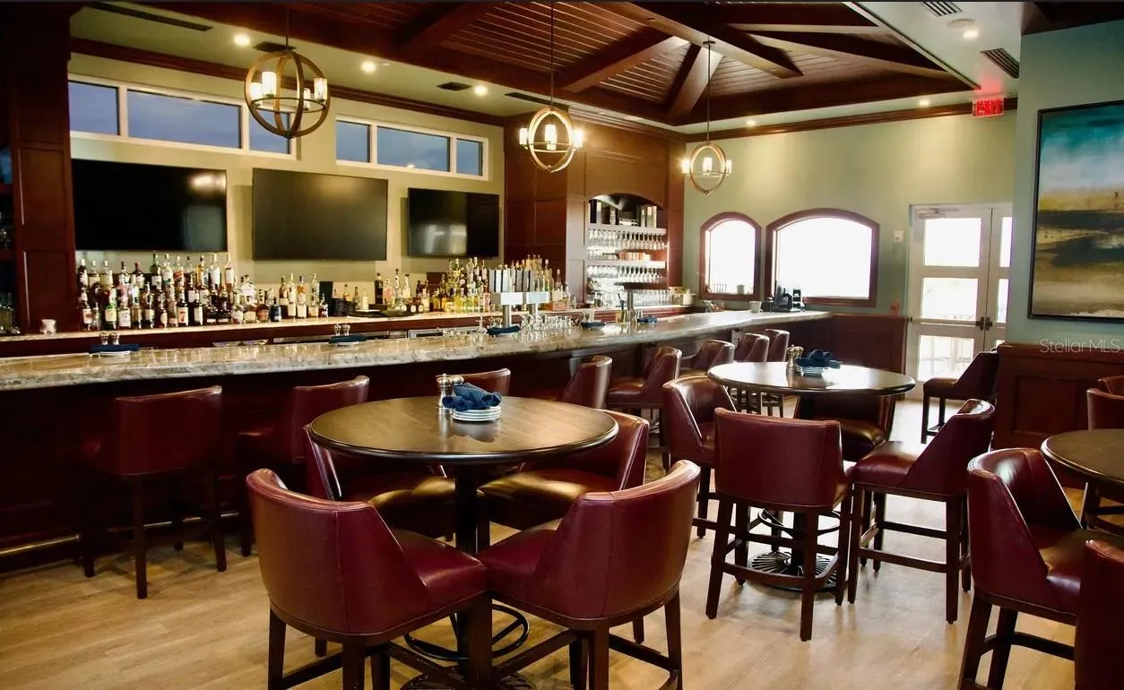 HD Clubhouse bar