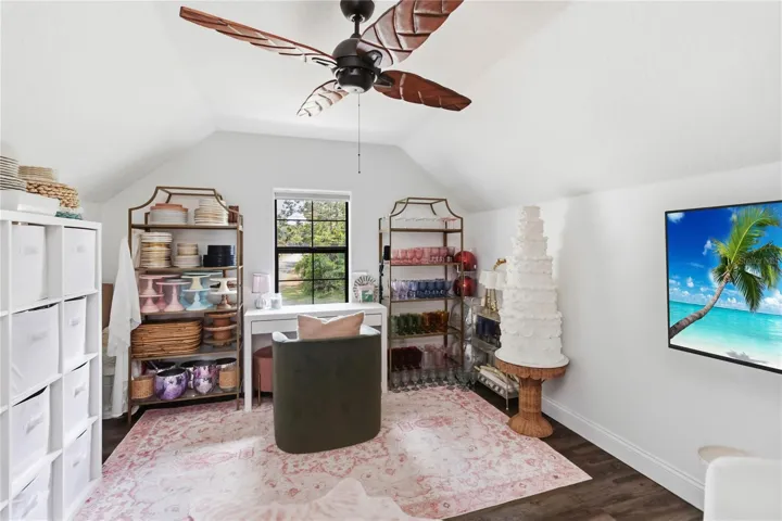 Upstairs bonus Room