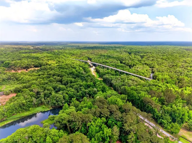Walking Distance to Boat Ramp