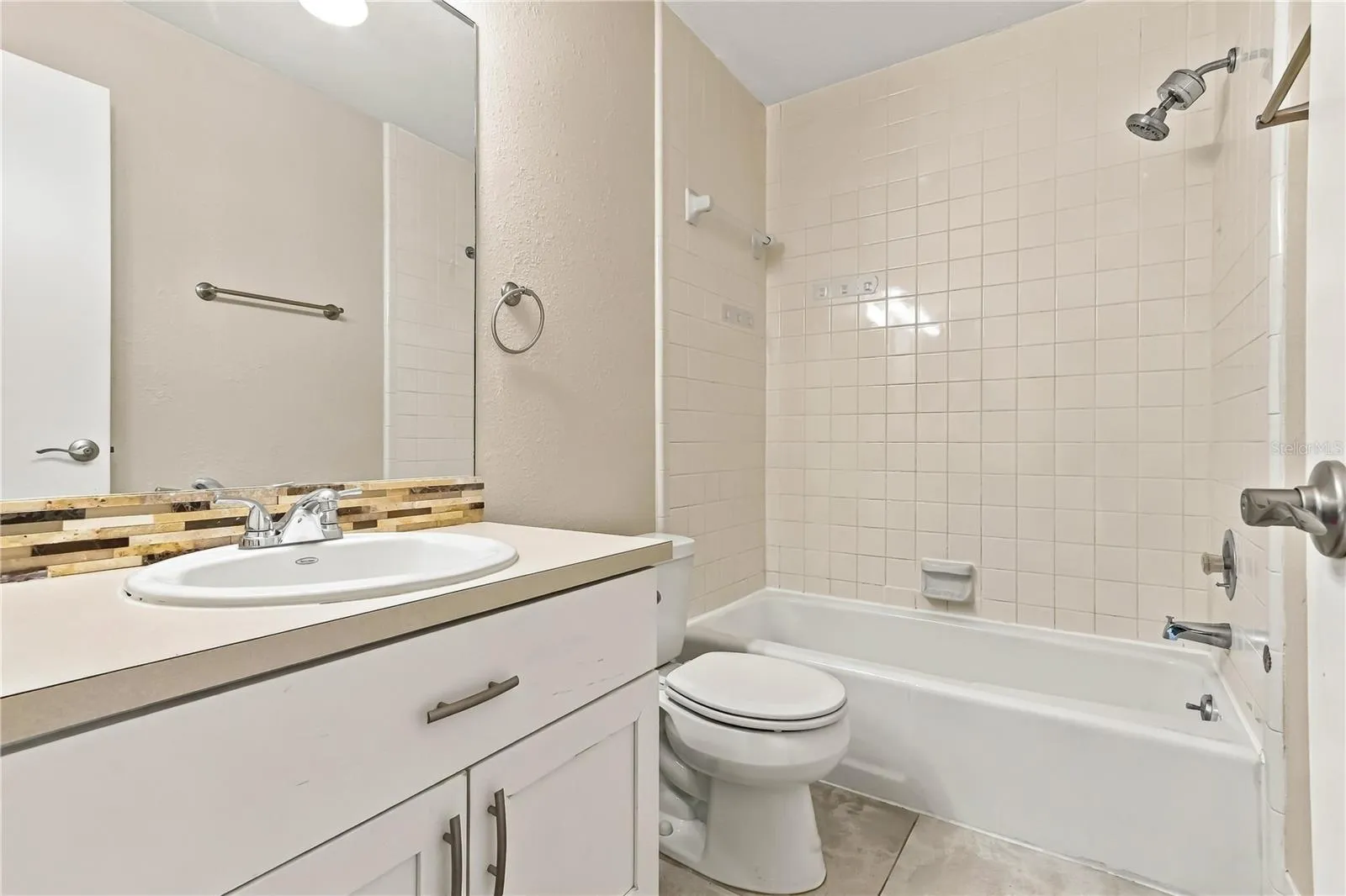 2nd bathroom