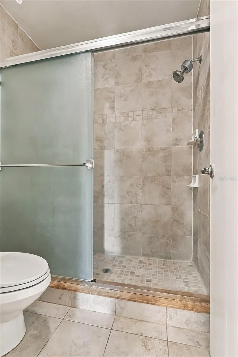 Primary shower