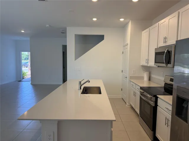 OPEN CONCEPT, KITCHEN AND LIVING ROOM
