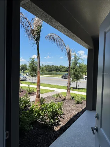 VIEW OF THE PROPERTY ENTRANCE