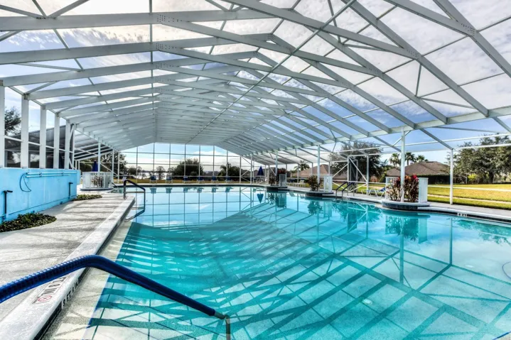 SCREENED POOL