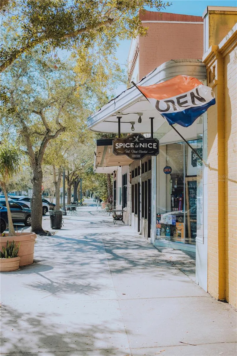 Historic Ocala. Old street charm