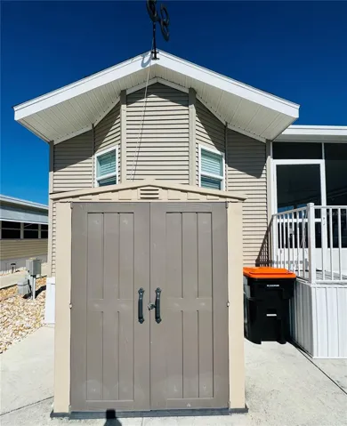 Shed for all your Florida Toys