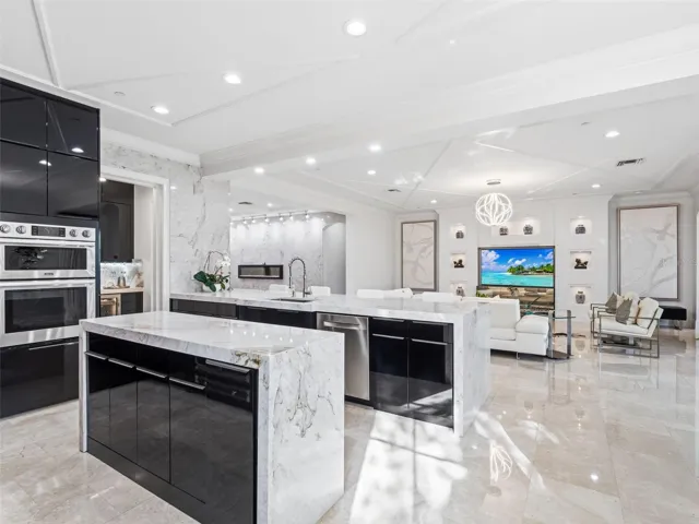 Gourmet Kitchen