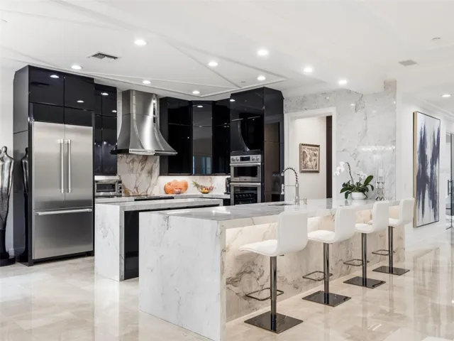 Gourmet Kitchen