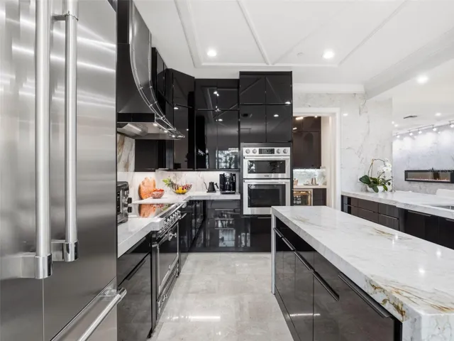 Gourmet Kitchen