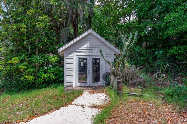 Shed