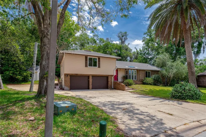7 Waterfront Ct