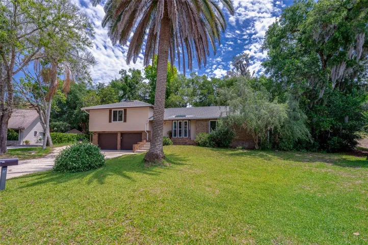 7 Waterfront Ct