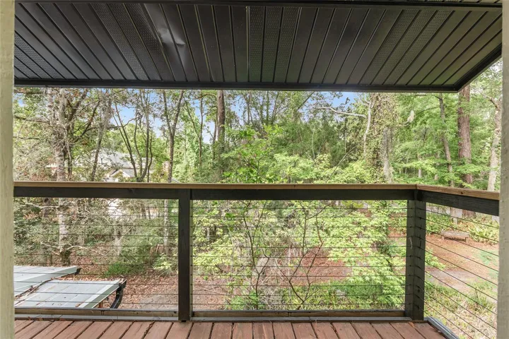 Side porch