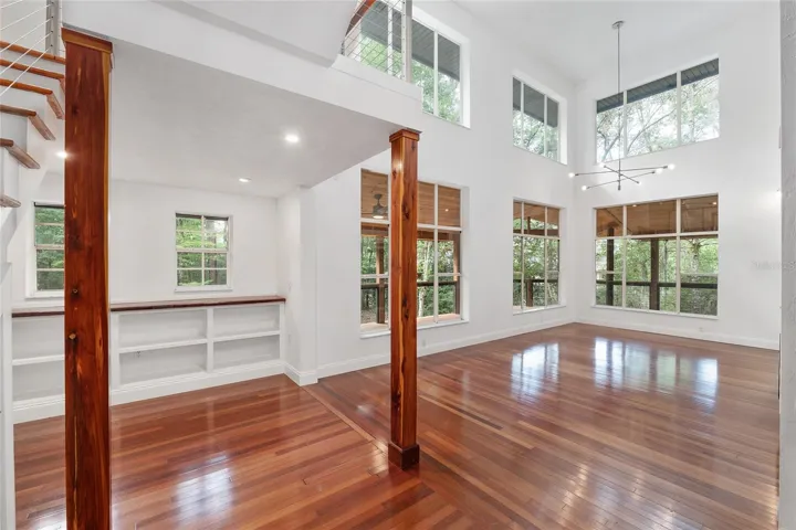 Living room with views of the backyard