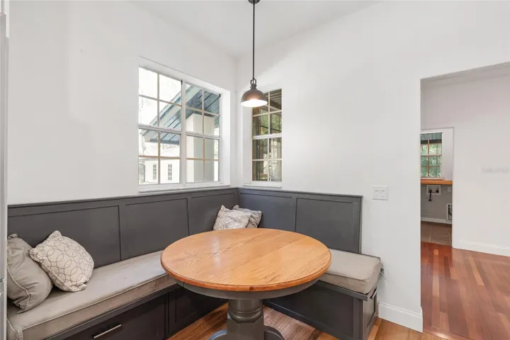 Relaxing eat in kitchen space