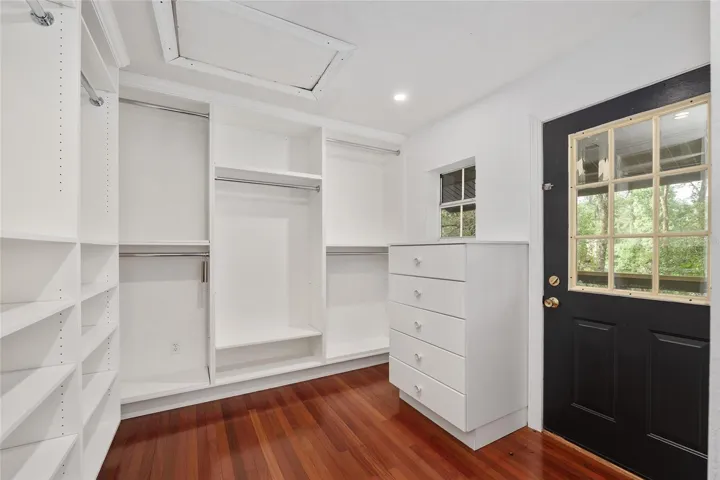 Custom cabintry