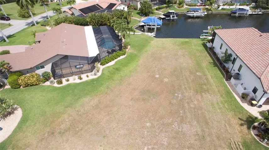Design your Florida waterfront home