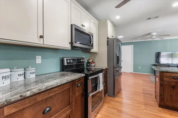 New kitchen cabinets