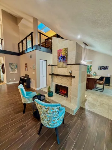 Double-sided fireplace
